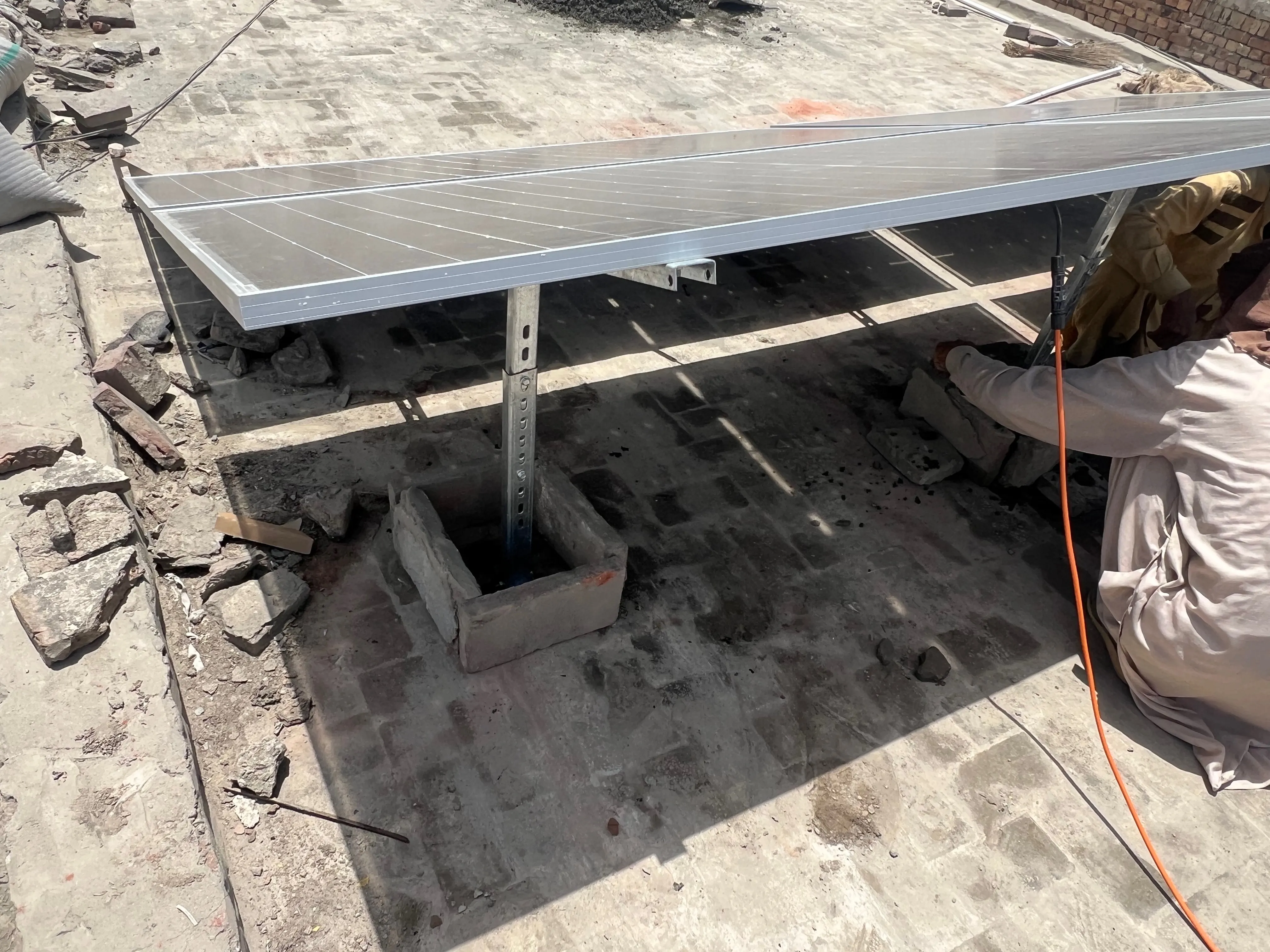 SOLAR STRUCTURE  L2 WITH CIVIL WORK